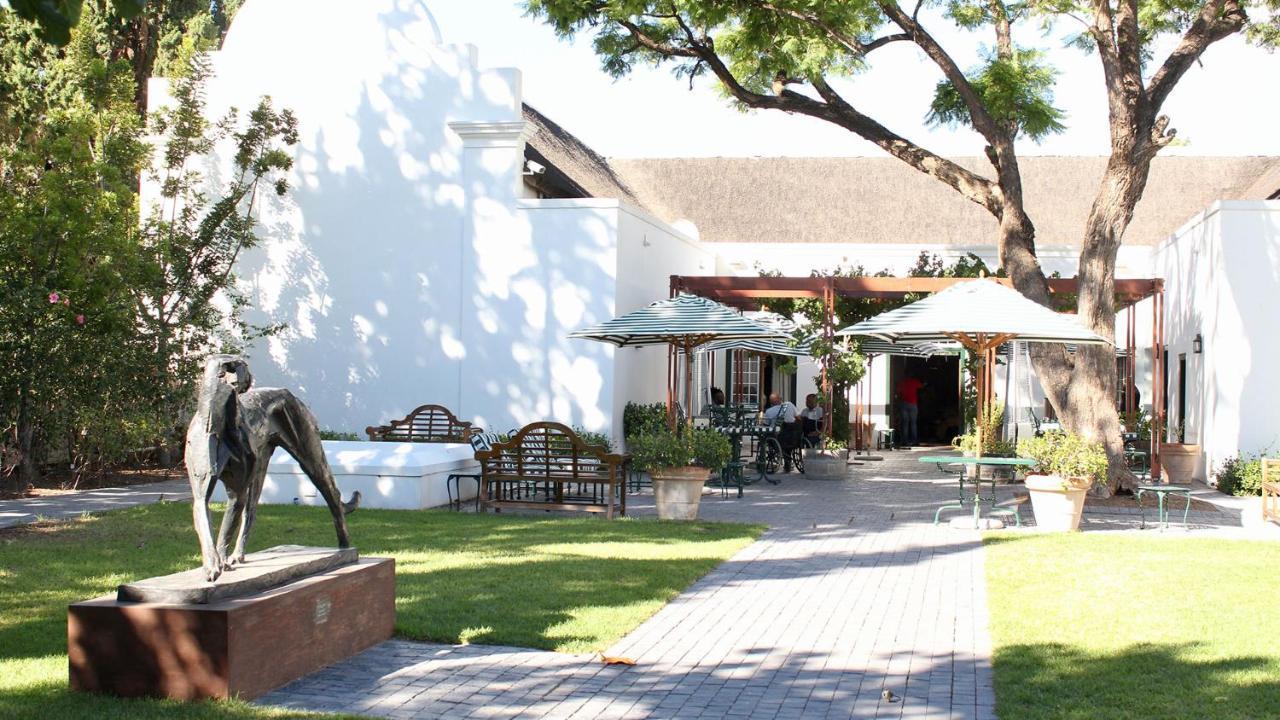 Drostdy Hotel Храфф-Рейнет Экстерьер фото The restaurant at the Stellenbosch University Faculty of Art