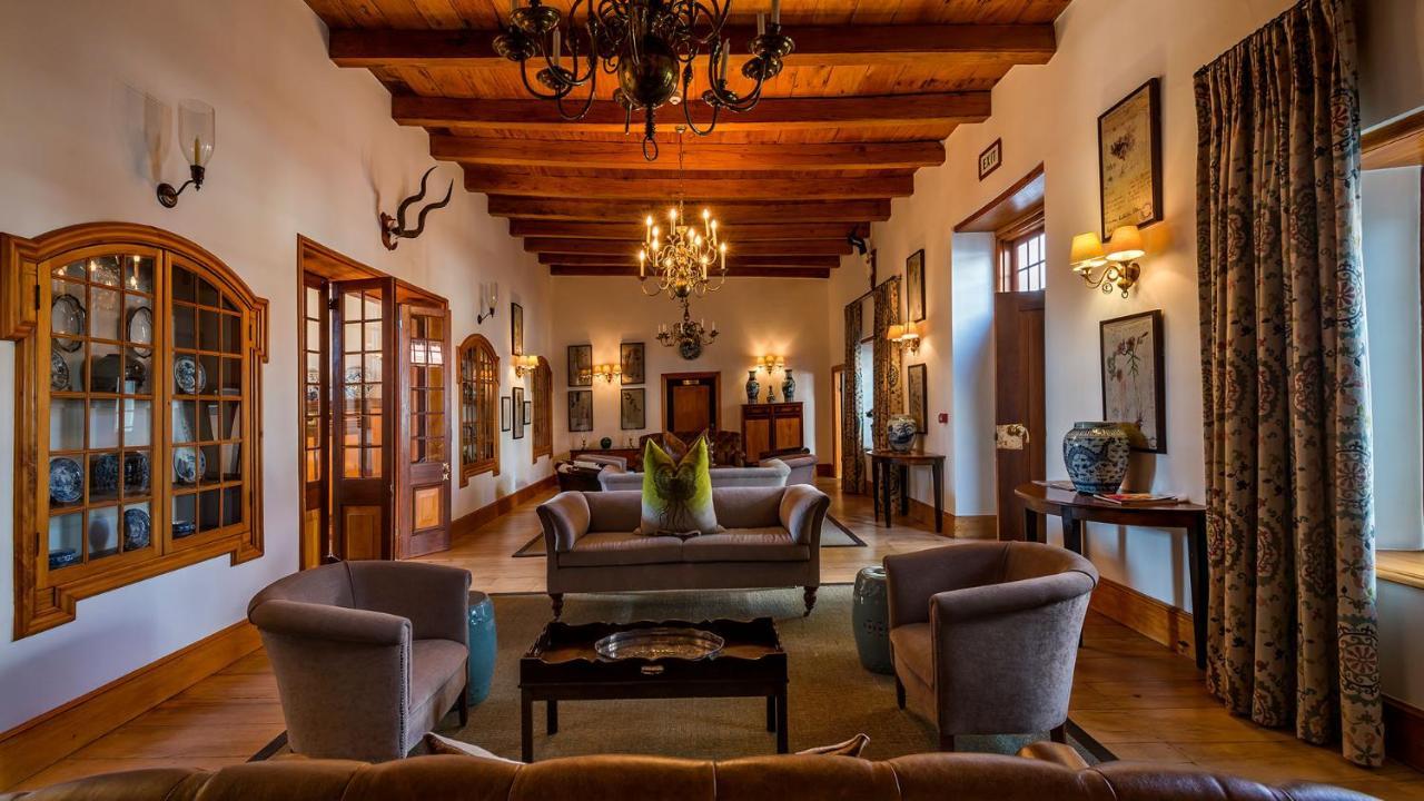 Drostdy Hotel Храфф-Рейнет Экстерьер фото Interior of the Manor House