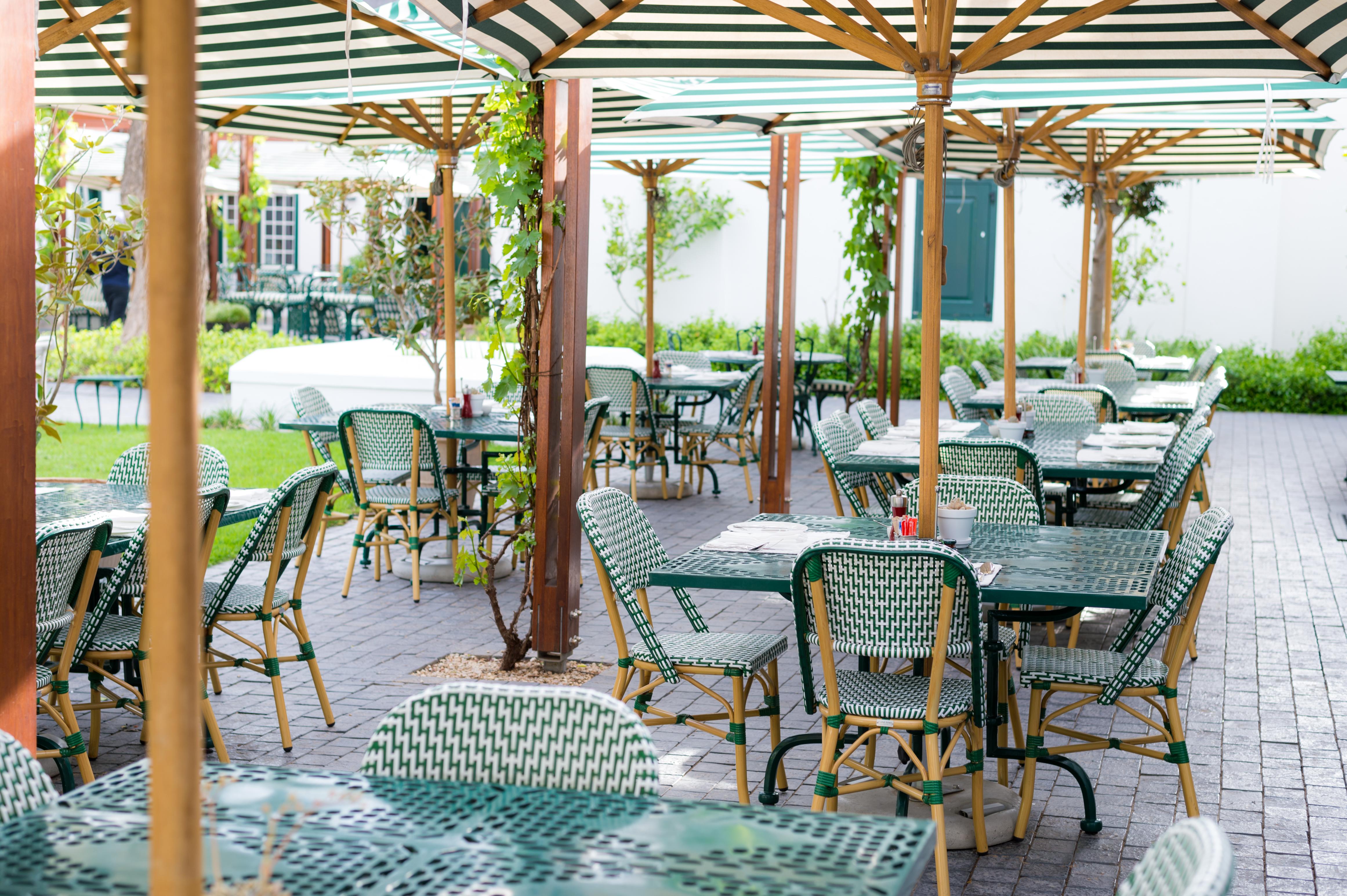 Drostdy Hotel Храфф-Рейнет Экстерьер фото The campus's cafeteria